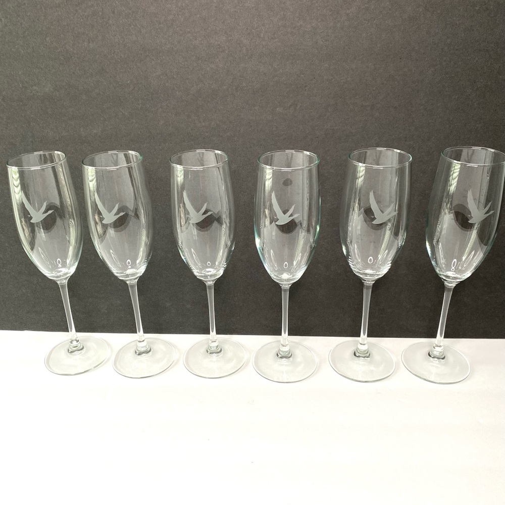 GREY GOOSE Vodka Liquor Branded Glass Champagne Flutes Holiday Collection 6/ Set
